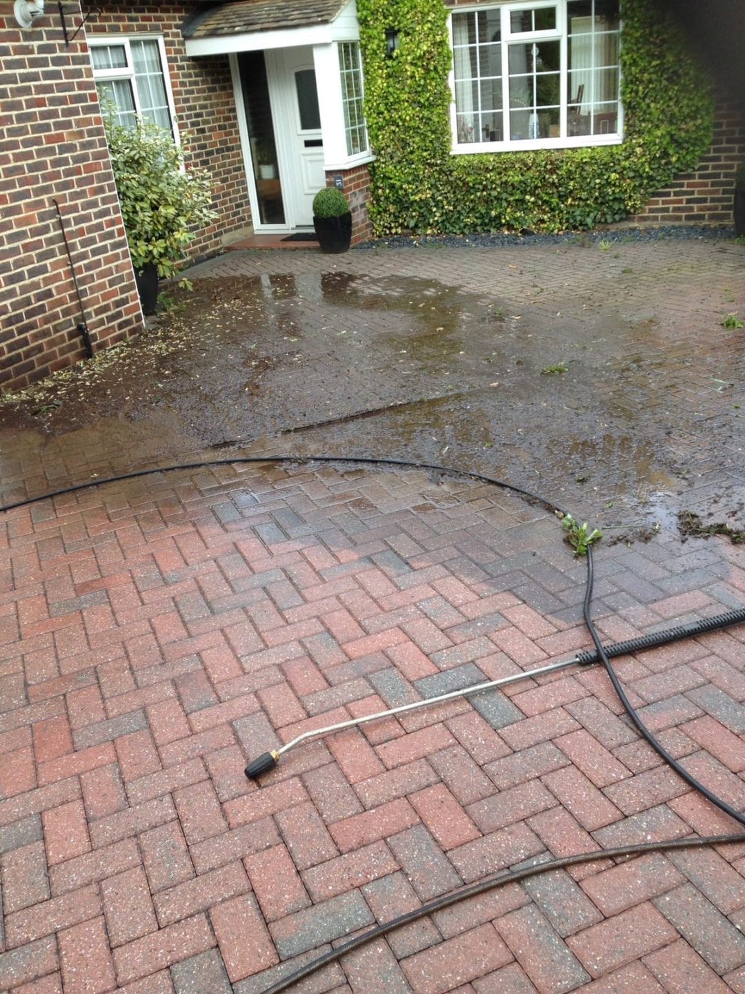 Driveway Cleaning & Surface Restoration